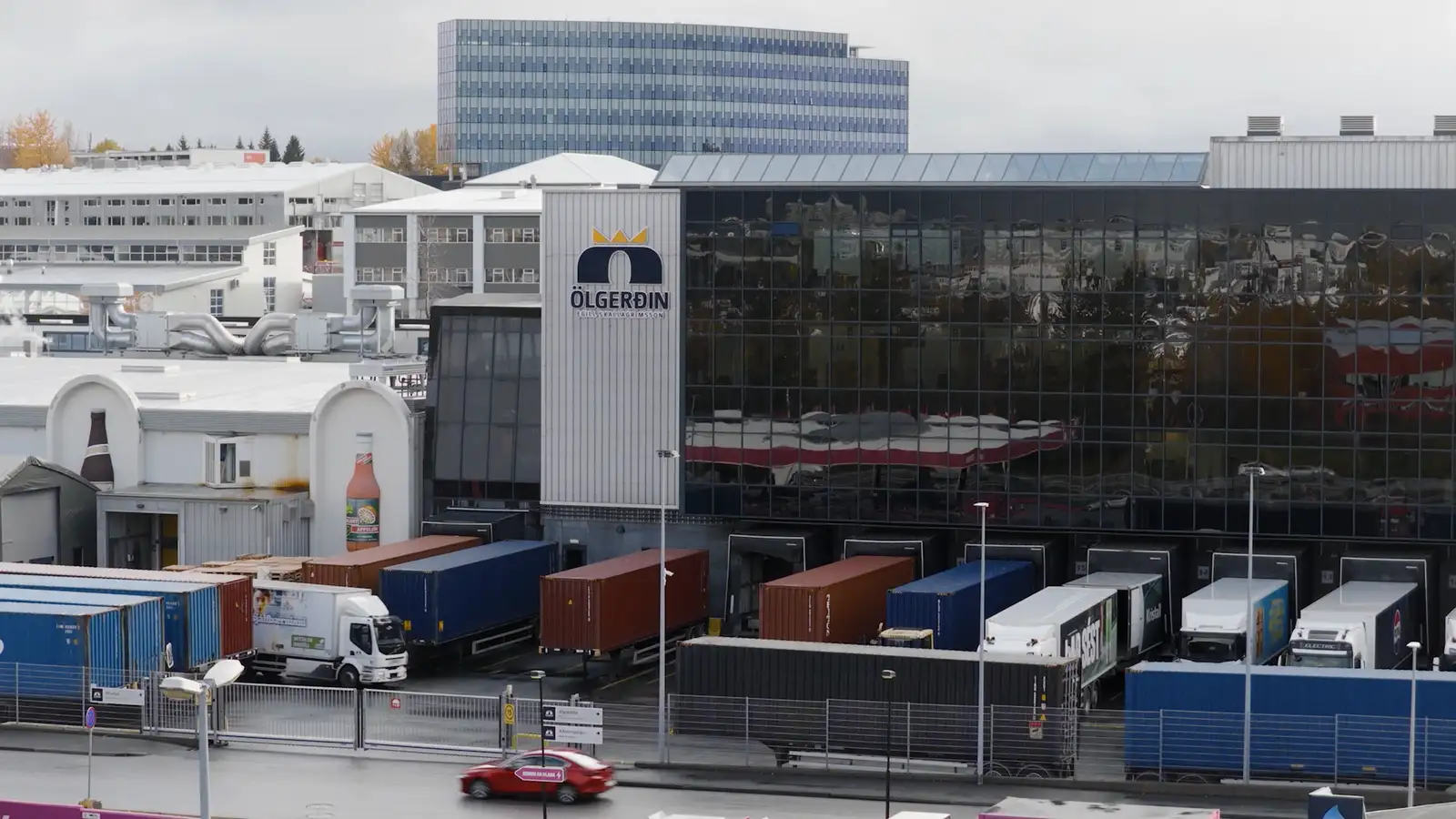 Hendur nemendafélaga, útihátíða og KSÍ bundnar