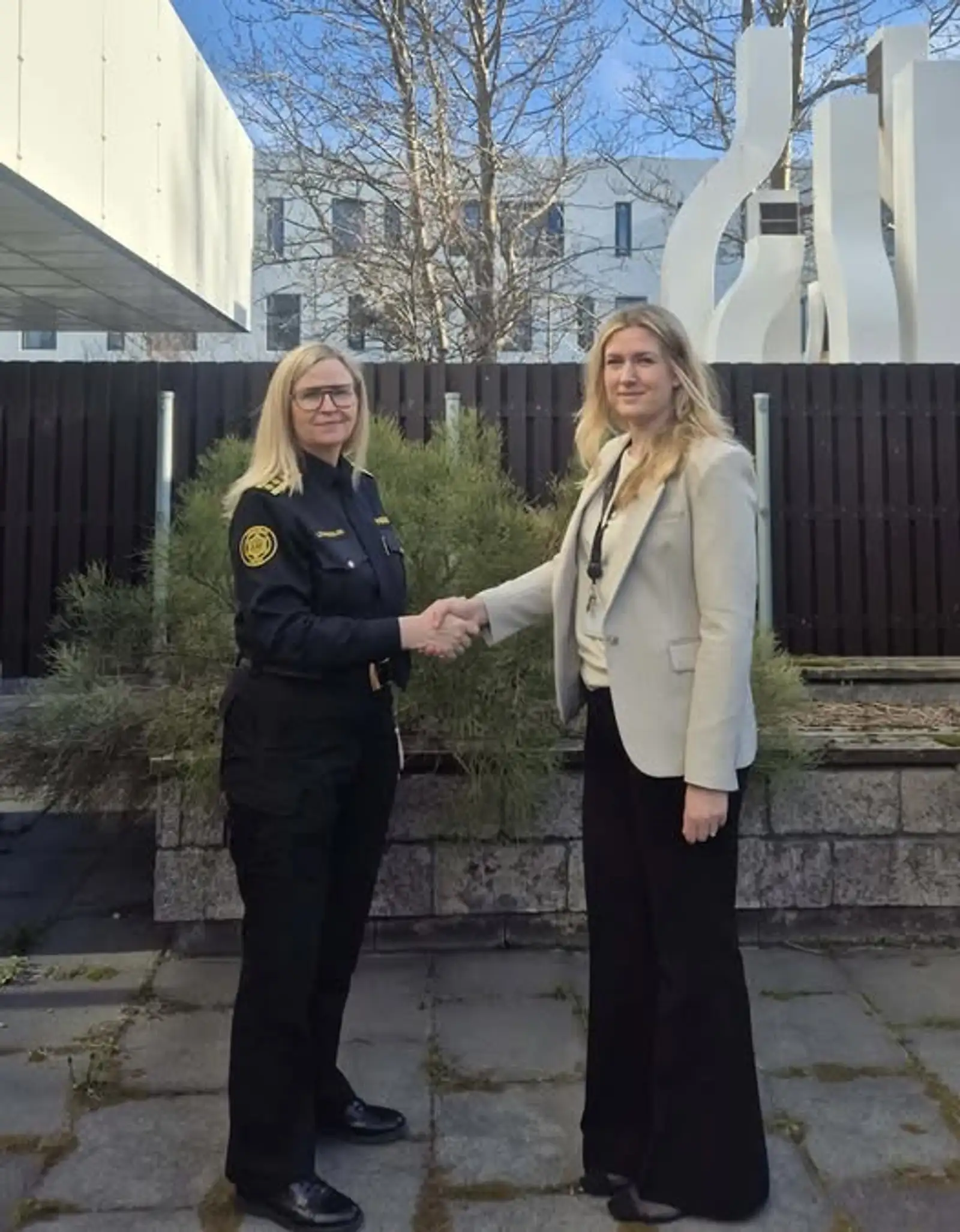 Mynd af Bergþóru Höllu Björnsdóttur taka við embætti ríkislögreglustjóra af Kristínu Öldu Jónsdóttur.