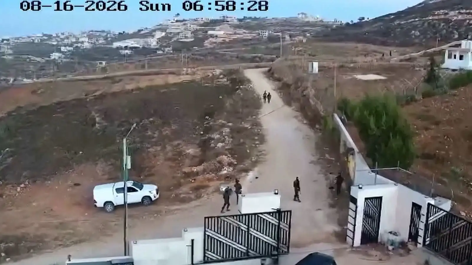 Palestínskar fjölskyldur í ellefu daga herkví
