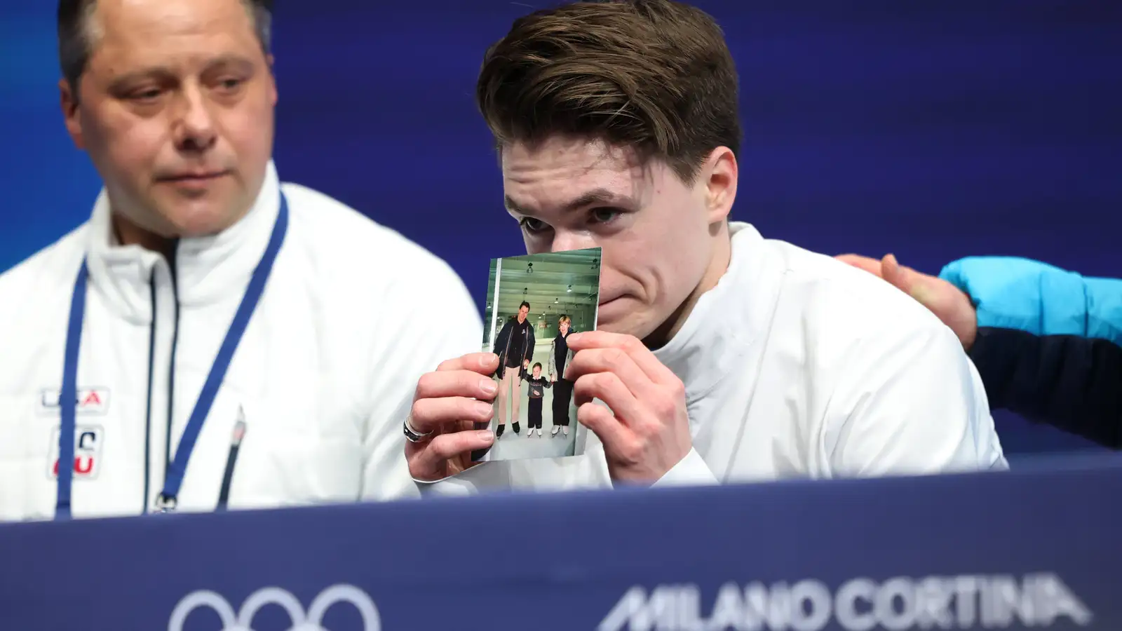 Hélt á mynd af látnum foreldrum sínum á úrslitastundu