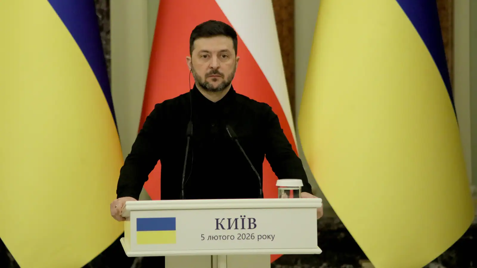 Zelensky tjáir sig um hjálmamálið: „Íþróttir þýða ekki minnisleysi“