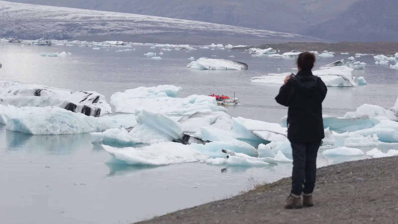 Ferðamaður féll í Jökulsárlón