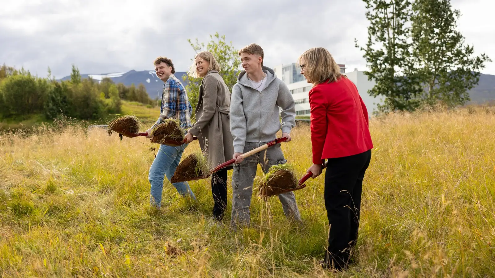 Skóflustunga tekin að nýjum stúdentagörðum á Akureyri