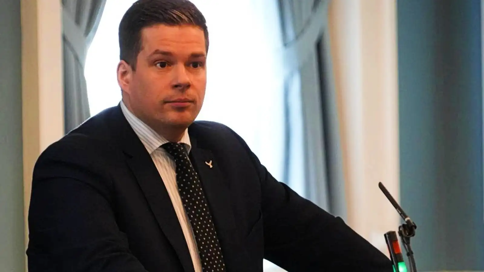 Segir forsætisráðuneytinu misbeitt í þágu Samfylkingarinnar