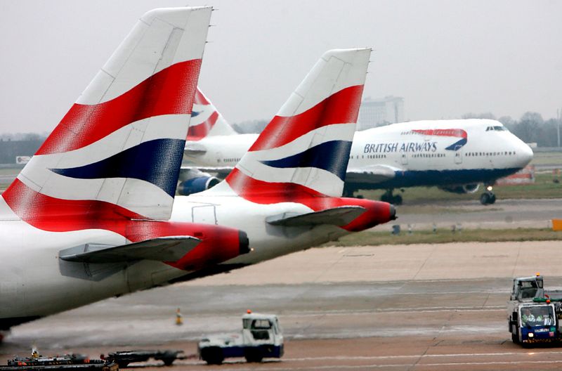 epa05993081 (FILE) British Airways aircraft at Heathrow Airport in London, Britain 13 November 2009. British Airways has cancelled all flights from London's Heathrow and Gatwick airports due to a major IT failure that is causing “very severe