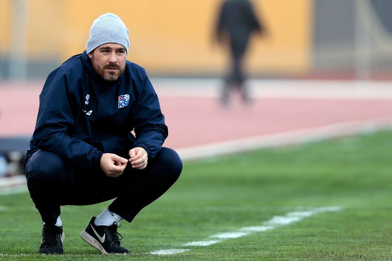 epa06575413 Freyr Alexandersson, head coach of Iceland, during their 2018 XXIV  Women Soccer Algarve Cup soccer match with Japan held at Bela Vista Stadium in Parchal, Portugal, 02 March 2018.  EPA-EFE/FILIPE FARINHA