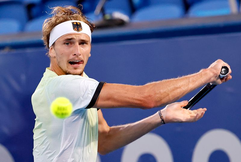 epa09384759 Alexandar Zverev of Germany in action during the Men's Single gold medal match during the Tennis events of the Tokyo 2020 Olympic Games at the Ariake Coliseum in Tokyo, Japan, 01 August 2021.  EPA-EFE/MAST IRHAM