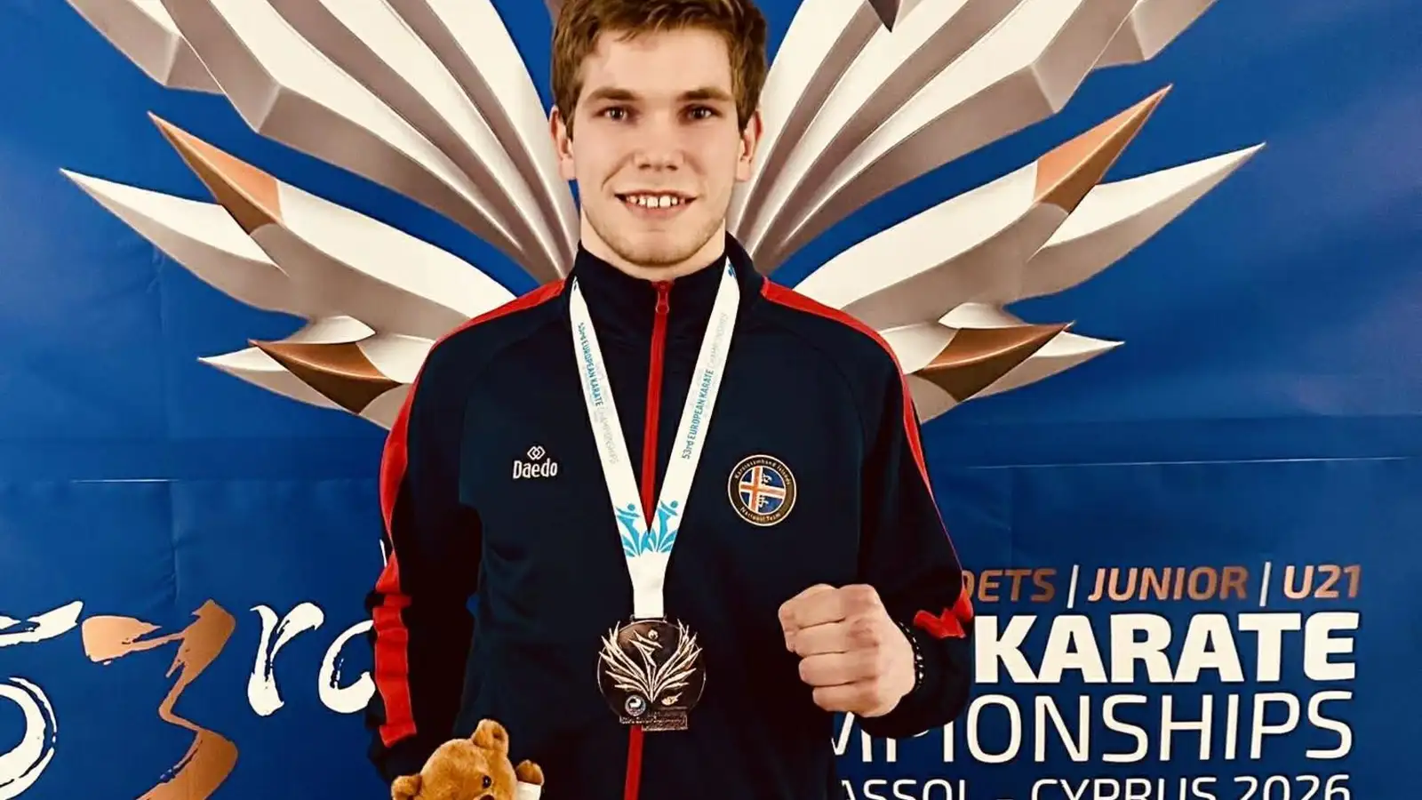 Braut blað í karatesögunni