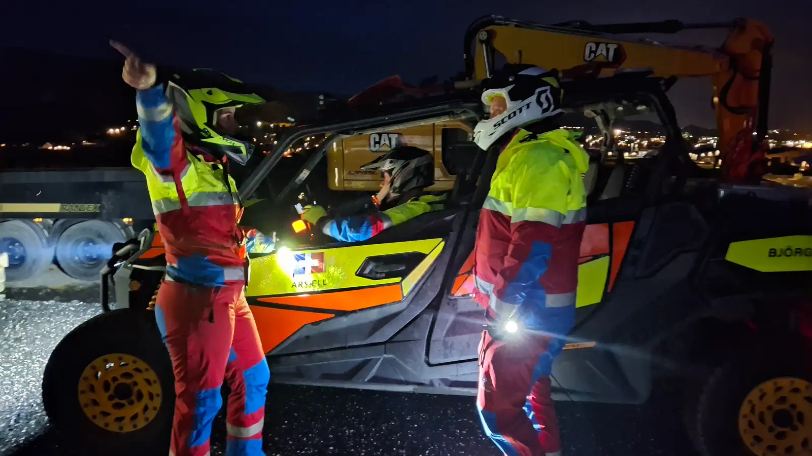 Á annað hundrað manns leita 12 ára drengs í Ölfusborgum