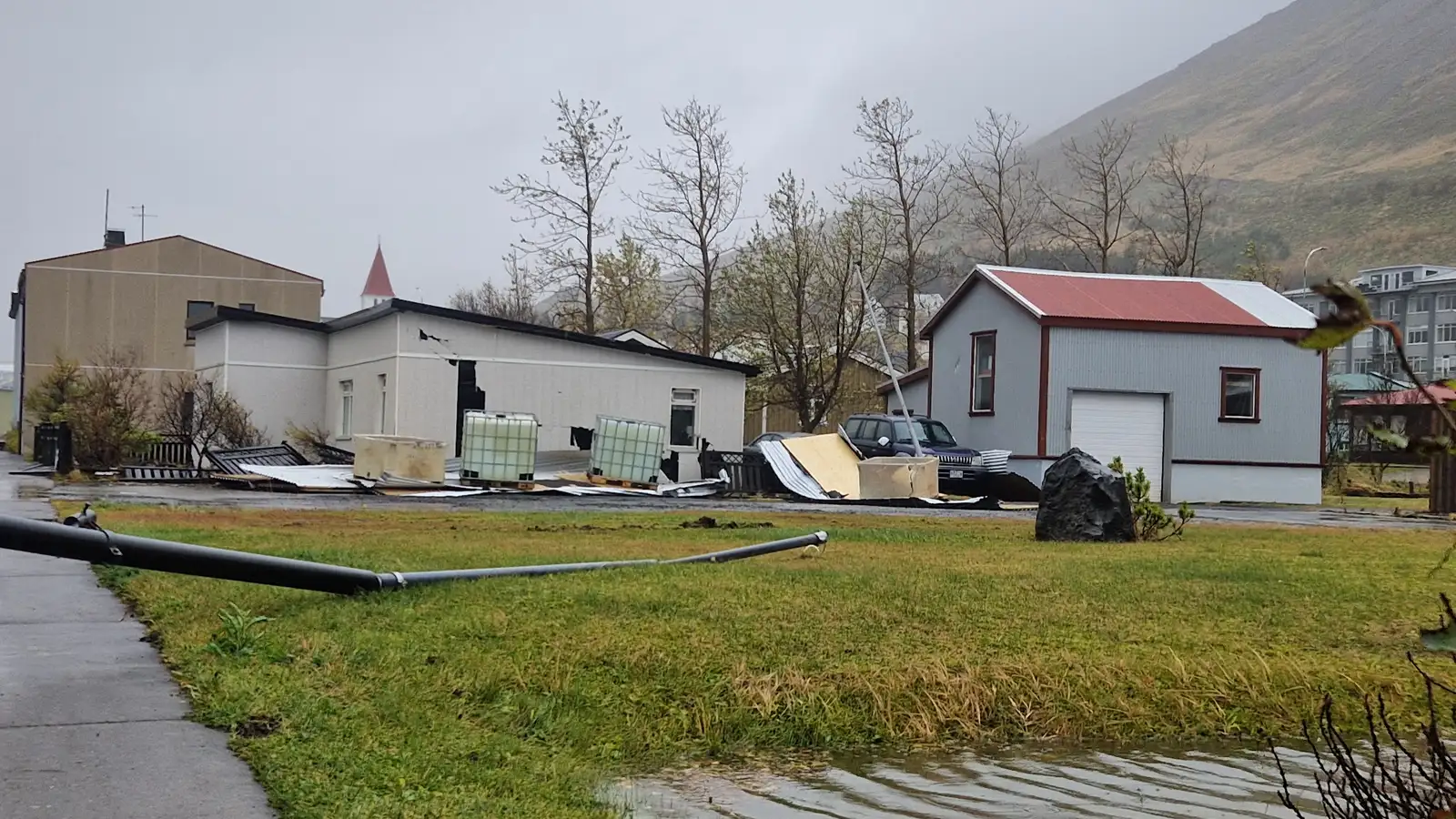 „Heppni að enginn skyldi kubbast hérna í sundur hreinlega“