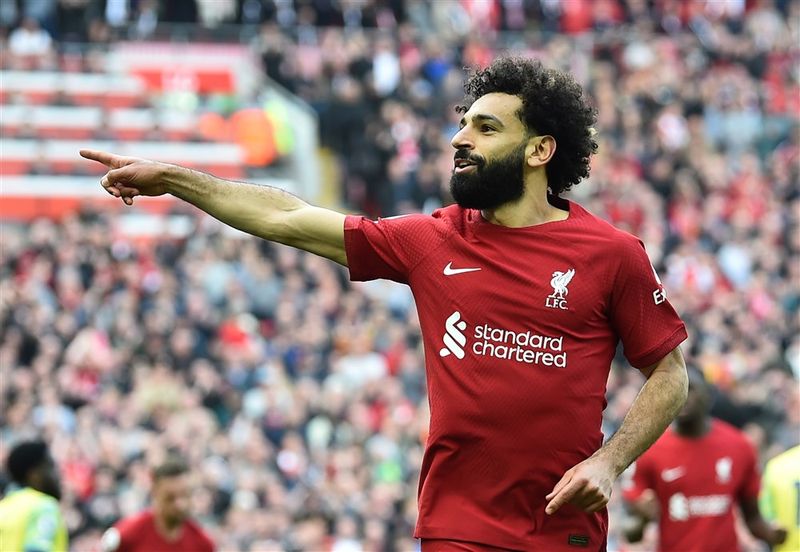 Mohamed Salah fagna marki sínu fyrir Liverpool gegn Nottingham Forest í ensku úrvalsdeildinni í fótbolta 22. apríl 2023.