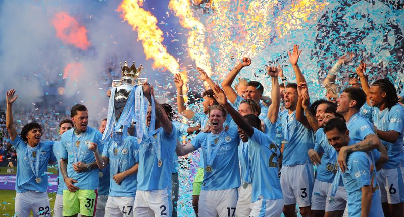 Manchester United fagnar Englandsmeistaratitli karla í fótbolta árið 2024