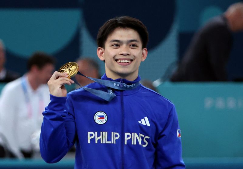 Fimleikamaðurinn Carlos Yulo frá Filippseyjum vann gullverðlaun í úrslitum í gólfæfingum í áhaldafimleikum á Ólympíuleikunum í París 2024.