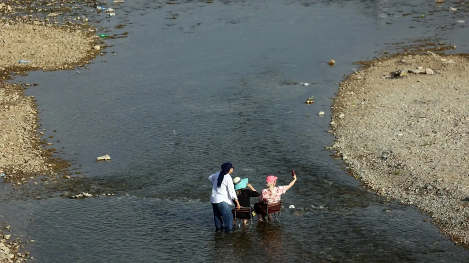 Vatn í Teheran að verða uppurið og mögulega þarf að flytja borgarbúa á brott