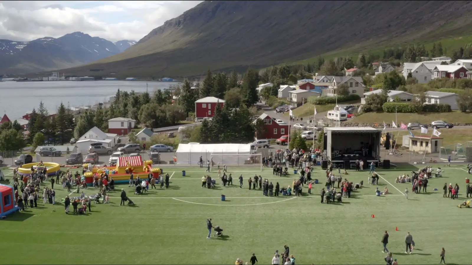 Skemmtanahald gengið vel um allt land þrátt fyrir minni háttar fíkniefnamál