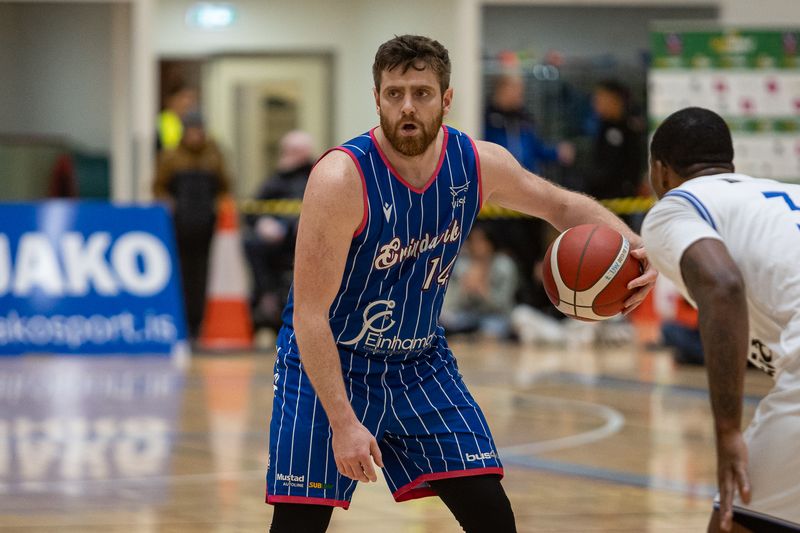 Körfuboltamaðurinn Ólafur Ólafsson, leikmaður Grindavíkur í leik gegn Álftanesi