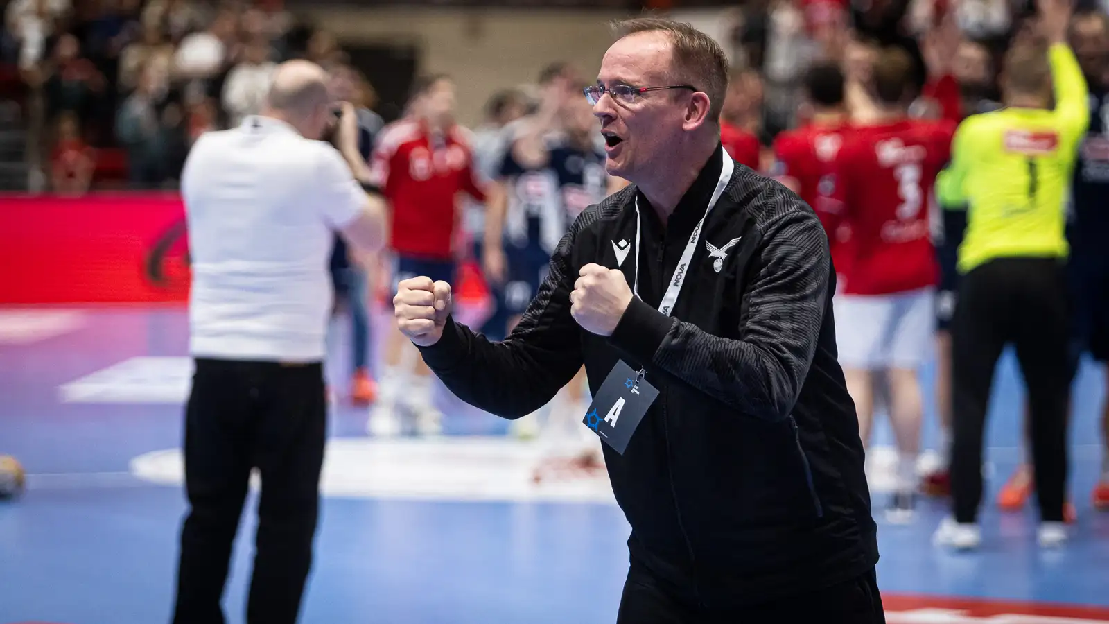 Óskar Bjarni aðstoðar Arnar með landsliðið