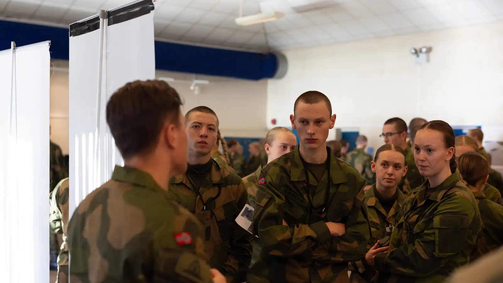 Vilja leyfa ungum norskum dátum að drekka áfengi í herbúðum