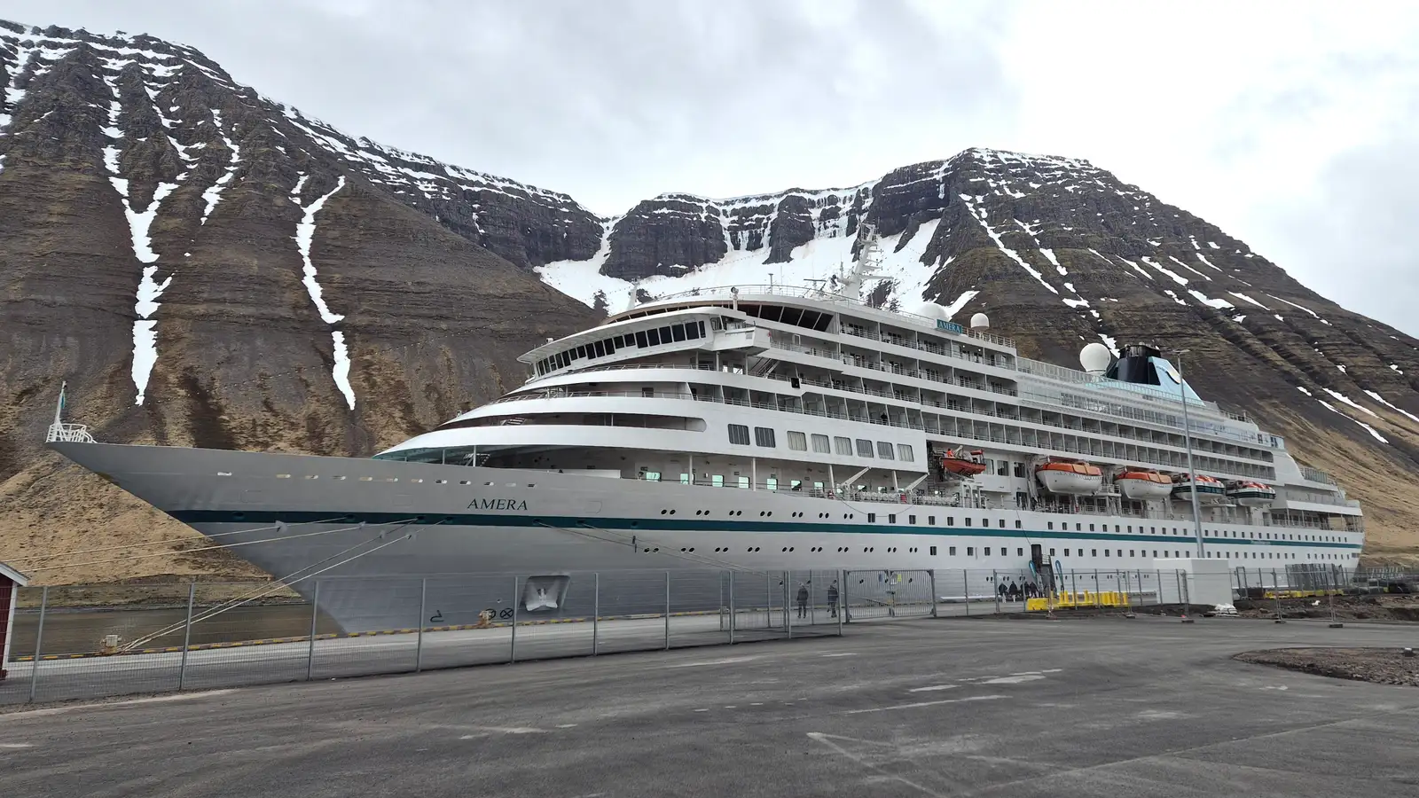 Aldrei fleiri skemmtiferðaskip við Ísland en verða á sólmyrkvadaginn