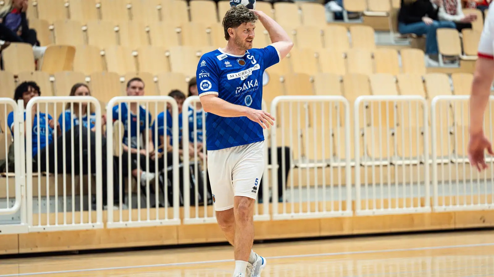 Skellur hjá Fram í Sviss