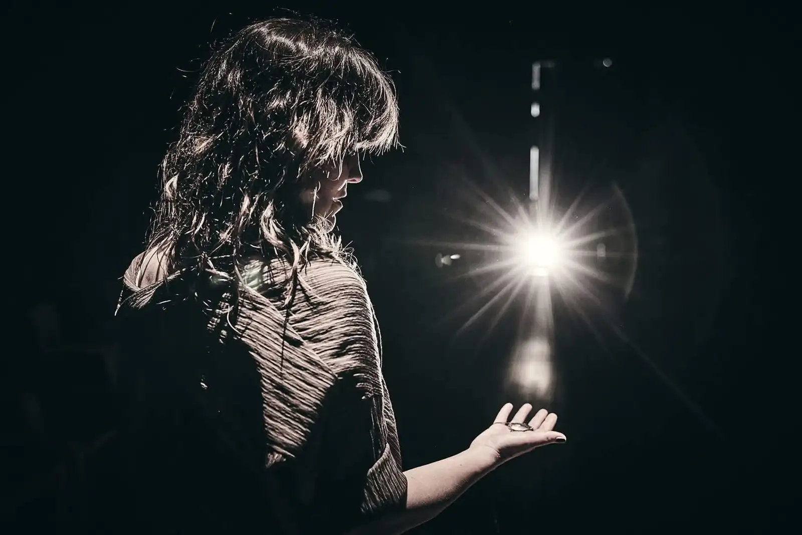 Úr sýningunni Salka - ástin og dauðinn í Landnámssetrinu. Unnur Ösp Stefánsdóttir í hlutverki Sölku.