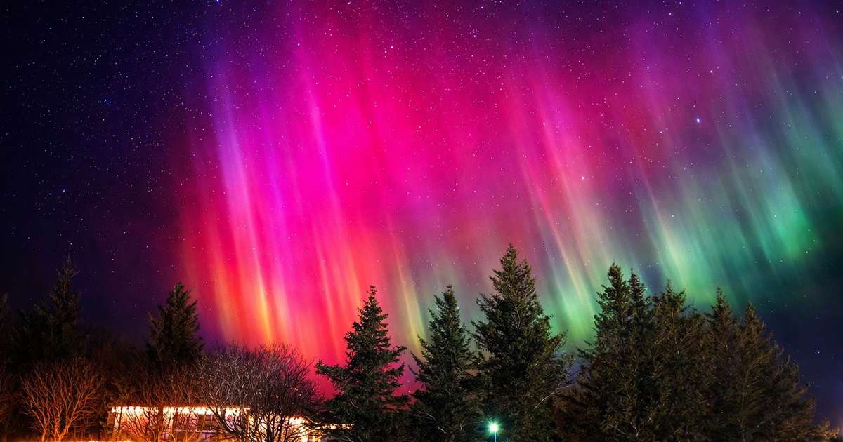 Solar flare brings stunning aurora - RÚV.is